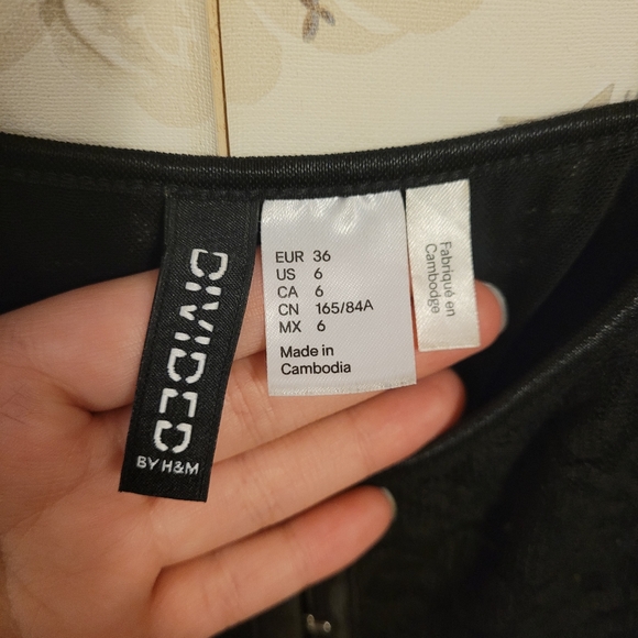 H&M black lace top dress - Picture 5 of 6